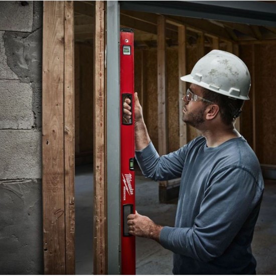 Milwaukee - Μαγνητικό Αλφάδι Βαρέως Τύπου REDSTICK™ BACKBONE™ 120cm